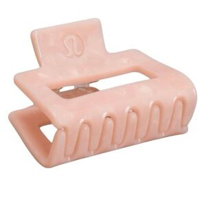 Lululemon Medium Claw Hair Clip
Flush Pink / Pink Puff